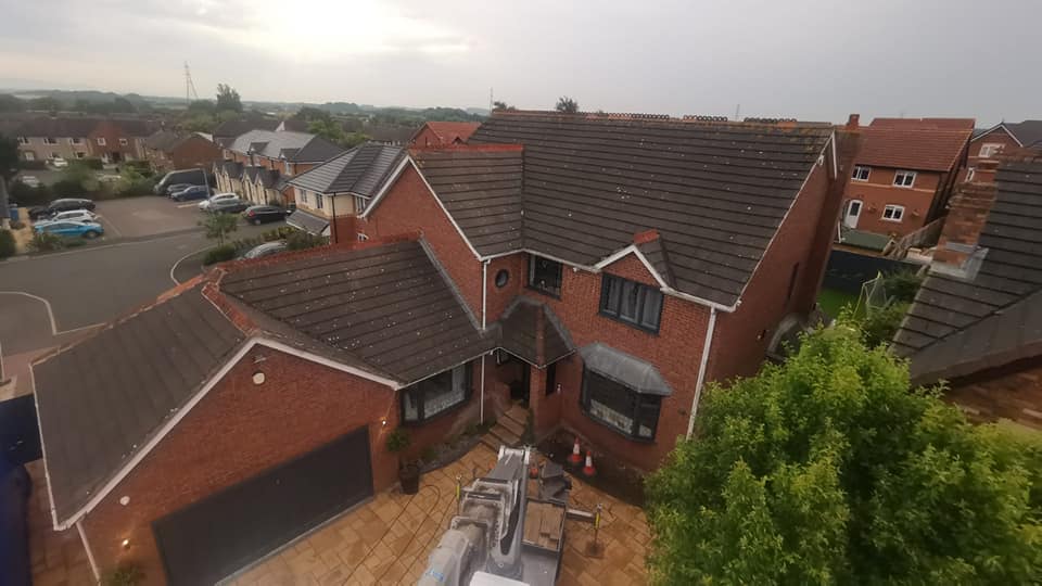 roof cleaning Clitheroe before5
